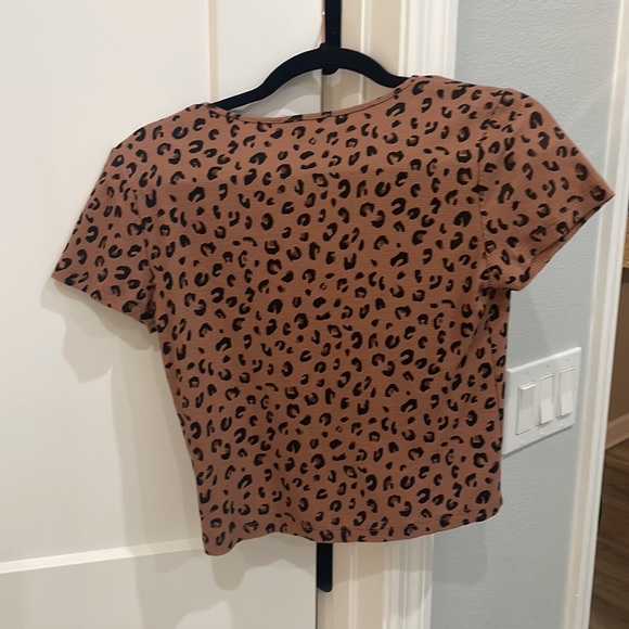 Pink Rose Top 🐆 - Picture 2 of 3